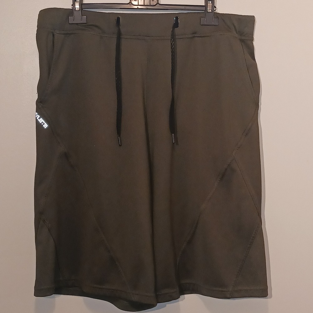 Hylete Mens XL Olive Green Athletic Training Shorts Zipper Pockets Drawstring